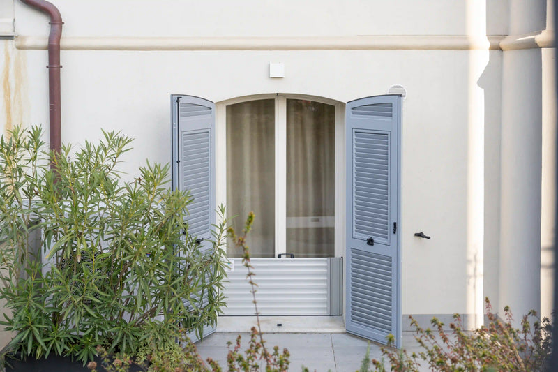Un batardeau pour une porte-fenêtre