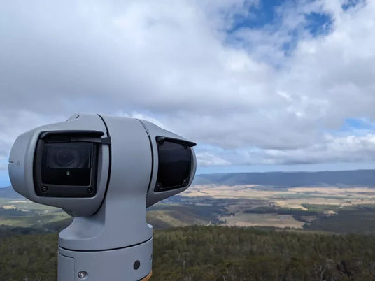 Caméra pour la détection des feux de forêt